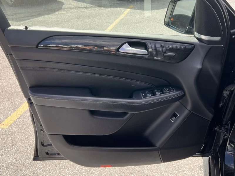 Mercedes-Benz ML 350 Дизел* Harman* 360Cam* 4Matic* Подгрев* Обдух, снимка 15 - Автомобили и джипове - 52317847