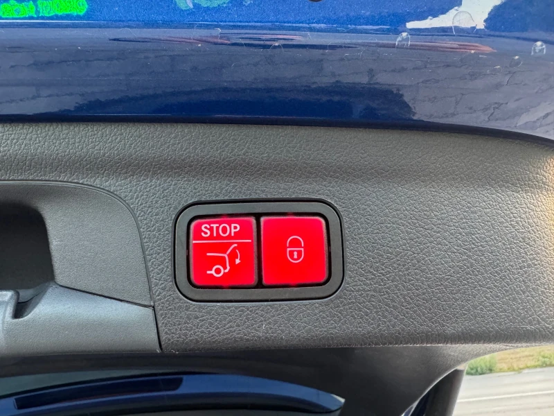 Mercedes-Benz GLE 53 4MATIC AMG/63 AMG OPTIC/PANORAMA/BURMESTER/DISTRONIC/360, снимка 14 - Автомобили и джипове - 52190021