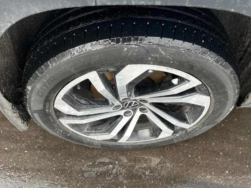 VW Atlas 2022 Highline * CARFAX * БЕЗ ПЪРВОНАЧАЛНА ВНОСКА, снимка 6 - Автомобили и джипове - 52951699