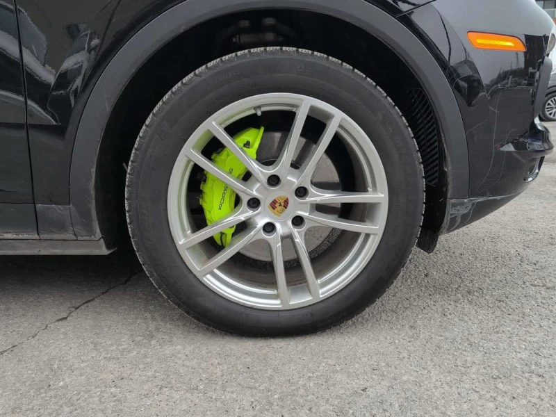 Porsche Cayenne E Hybrid /CARFAX/ Дистроник/Панорама/Подгрев/Обдух, снимка 9 - Автомобили и джипове - 53570859