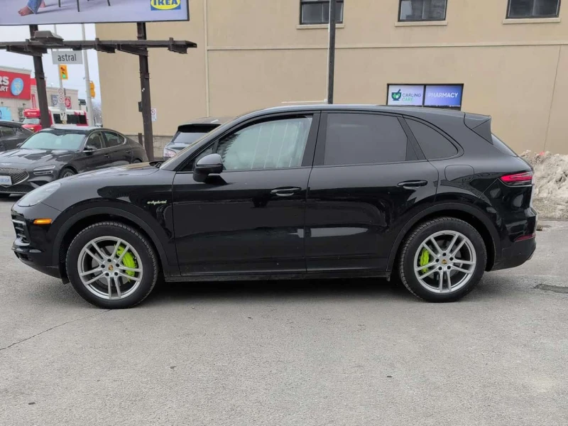 Porsche Cayenne E Hybrid /CARFAX/ Дистроник/Панорама/Подгрев/Обдух, снимка 3 - Автомобили и джипове - 53570859