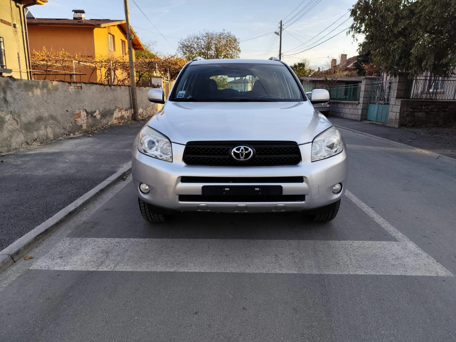 Toyota Rav4 2.2 D4D - изображение 2