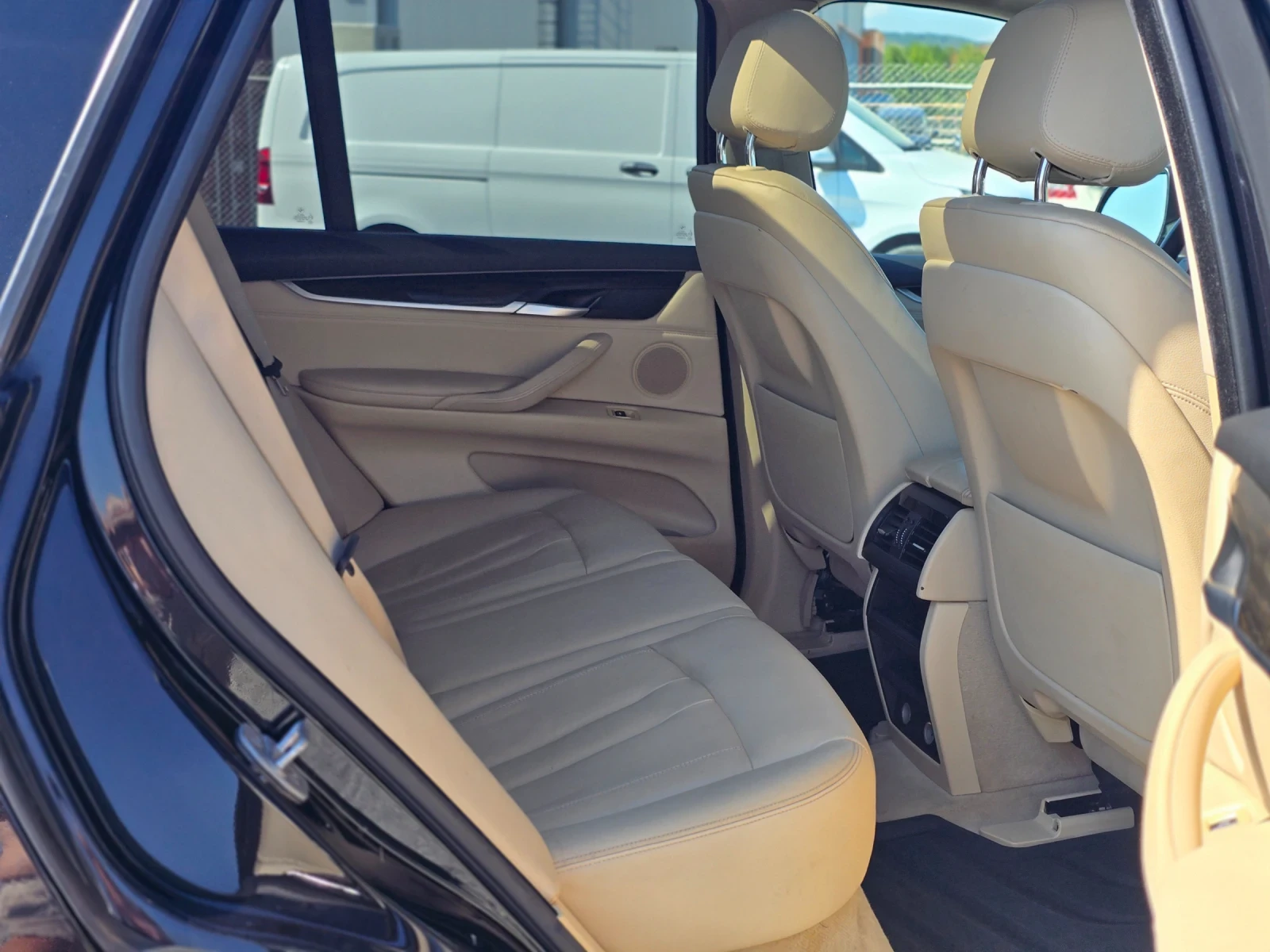 BMW X5  - изображение 9