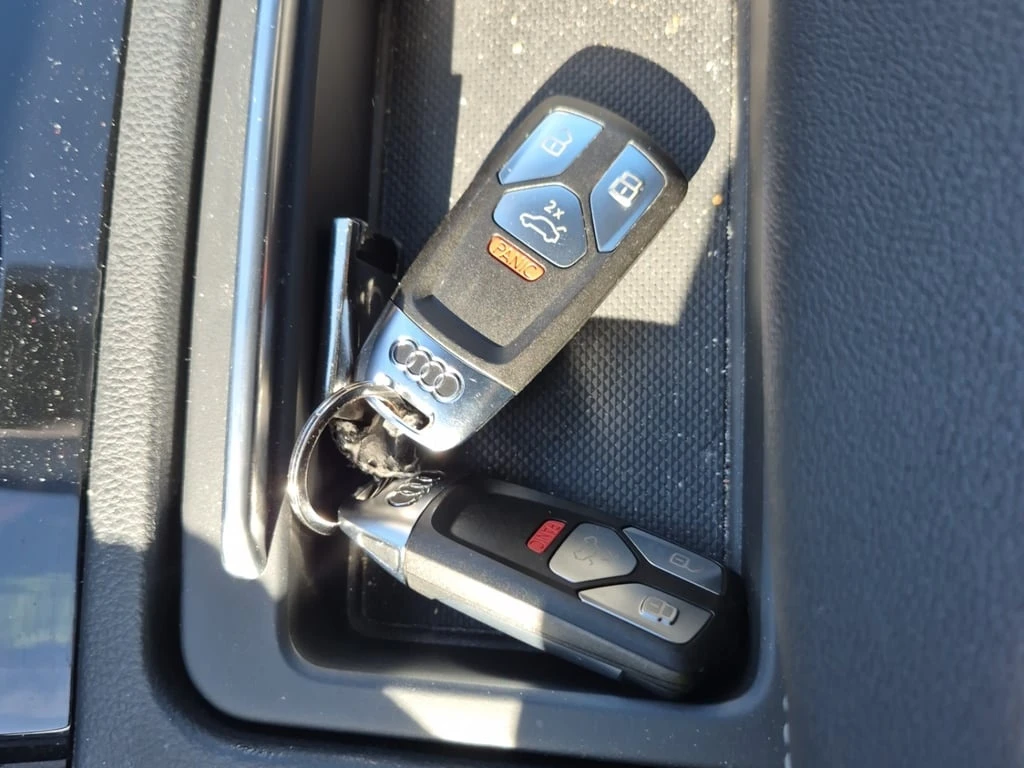 Audi Q5 * PROGRESSIV * CARFAX * БЕЗ ПЪРВОНАЧАЛНА ВНОСКА - изображение 8