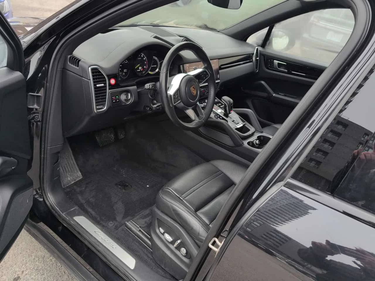 Porsche Cayenne E Hybrid /CARFAX/ Дистроник/Панорама/Подгрев/Обдух - изображение 6