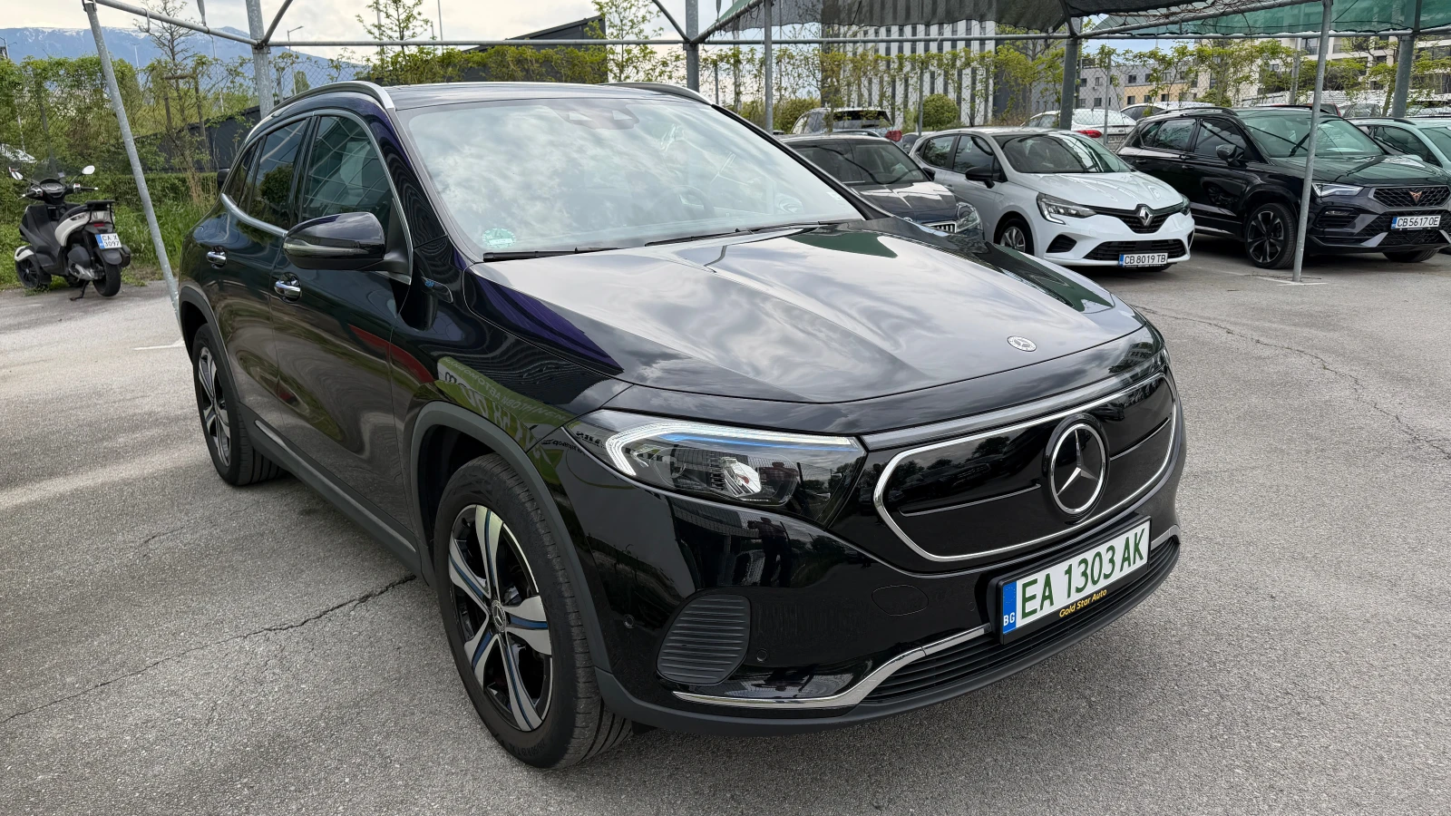 Mercedes-Benz EQA 300 4 Matic 79kWh, снимка 2 - Автомобили и джипове - 54357116