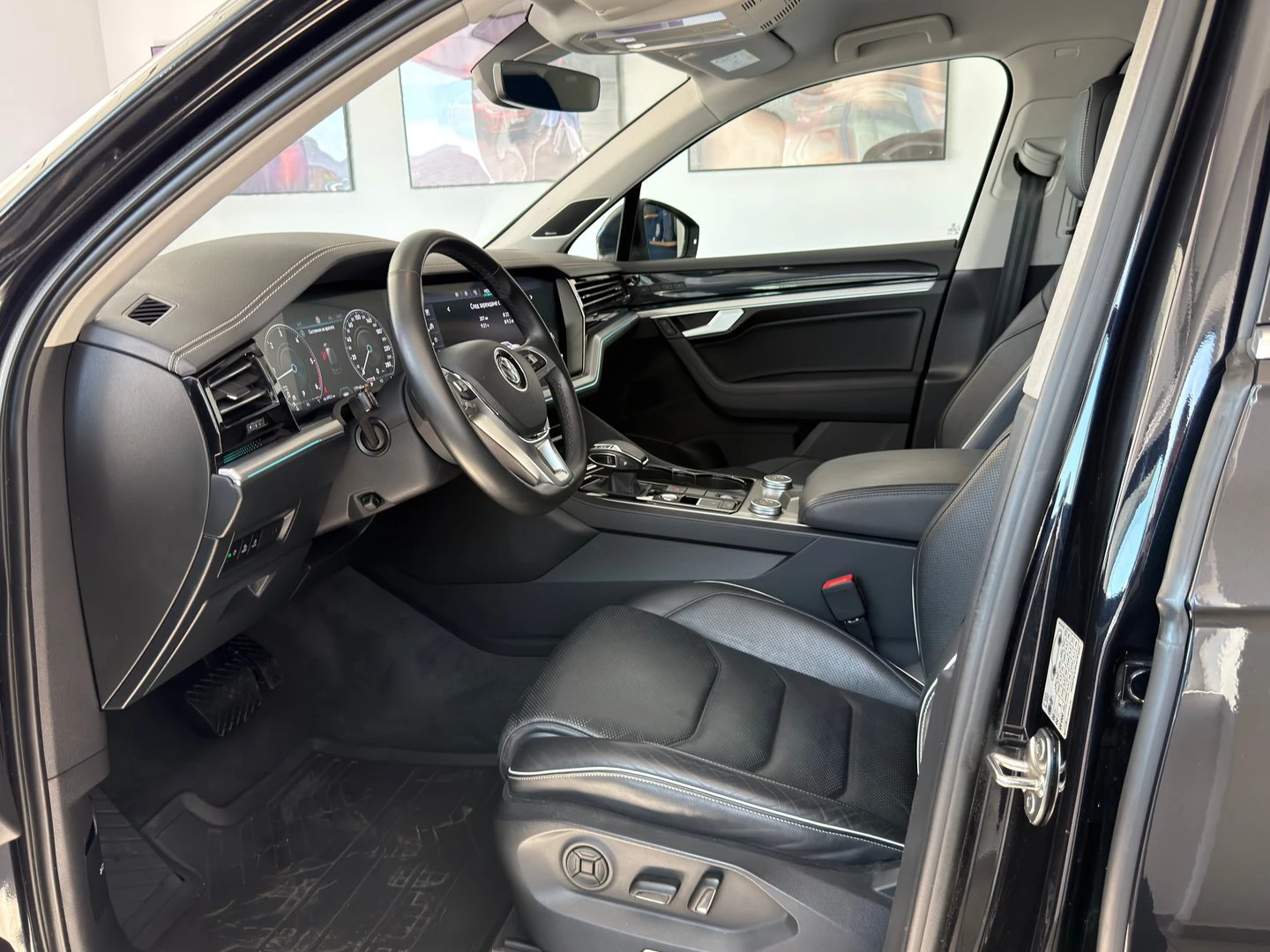 VW Touareg, снимка 4 - Автомобили и джипове - 54717795