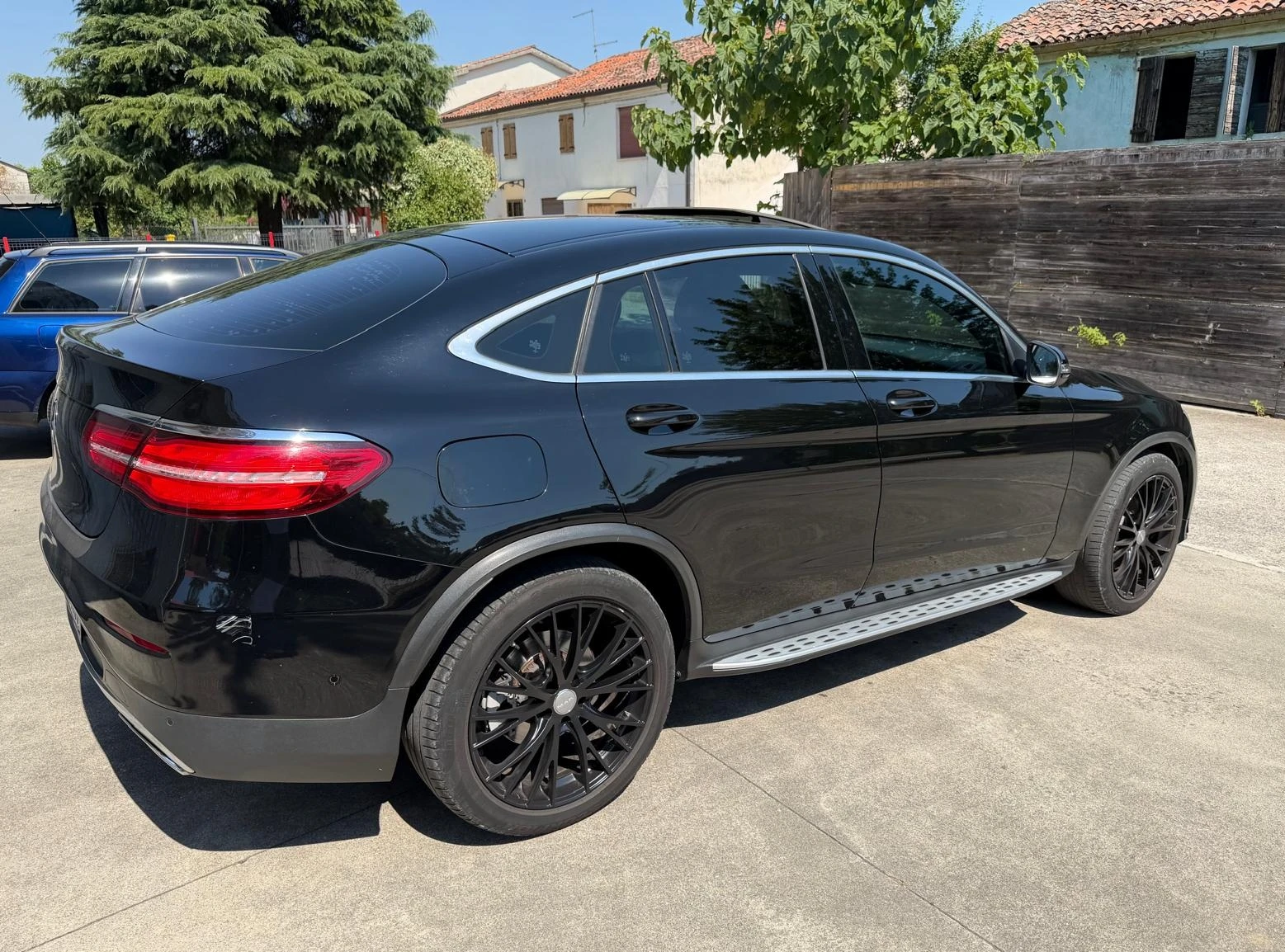 Mercedes-Benz GLC 350 d Coupe 4Matic AMG-Line, снимка 2 - Автомобили и джипове - 55259296