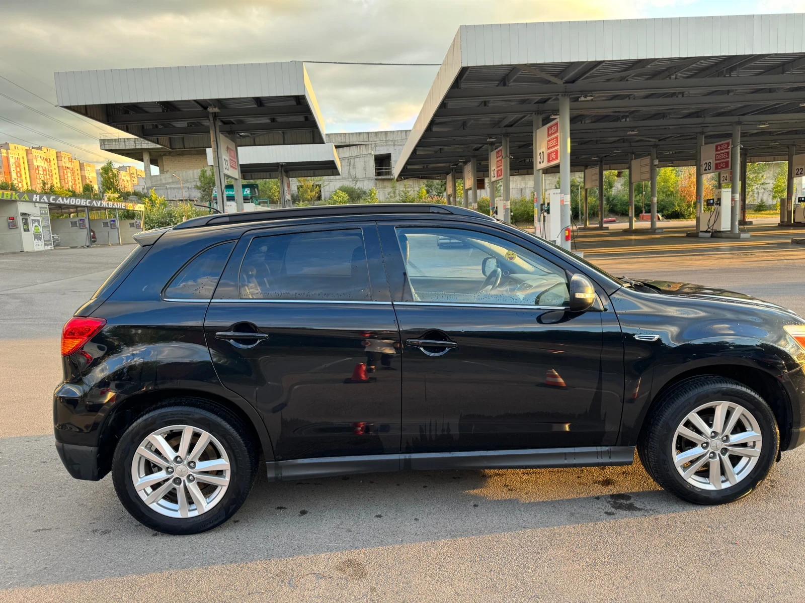 Mitsubishi ASX Лек автомобил, снимка 8 - Автомобили и джипове - 55354333