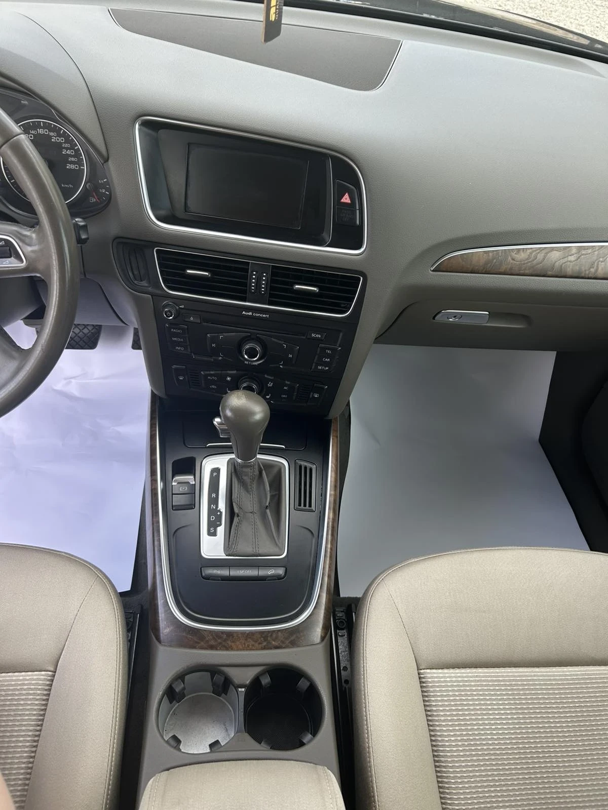 Audi Q5, снимка 11 - Автомобили и джипове - 55711049