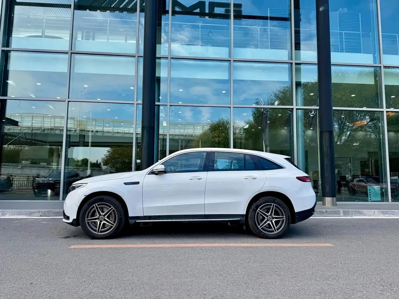 Mercedes-Benz EQC | Mobile.bg � ����������� 5