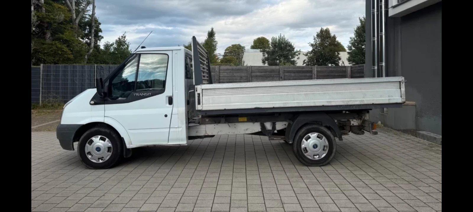Ford Transit Тристранен самосвал 2.4 115 6 скорости , снимка 3 - Бусове и автобуси - 54685053