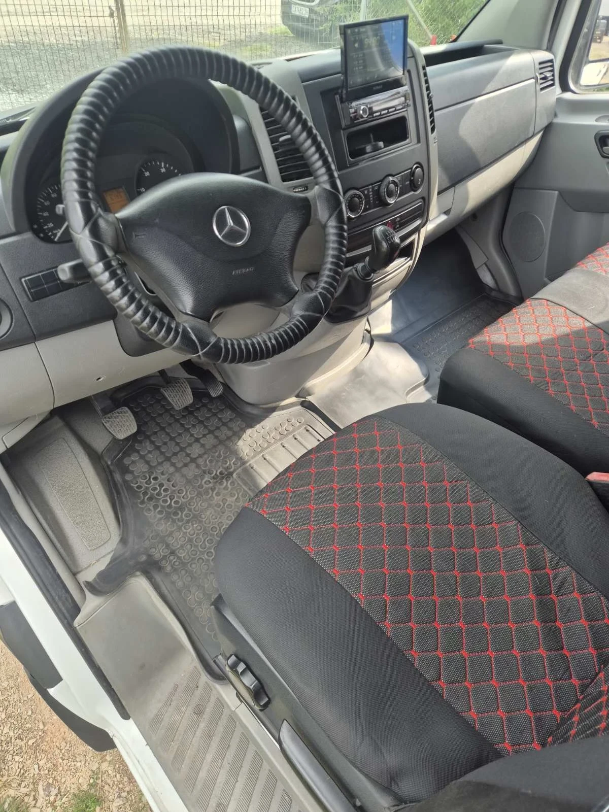 Mercedes-Benz Sprinter 318 Sprinter 318CDI, снимка 8 - Бусове и автобуси - 55581672