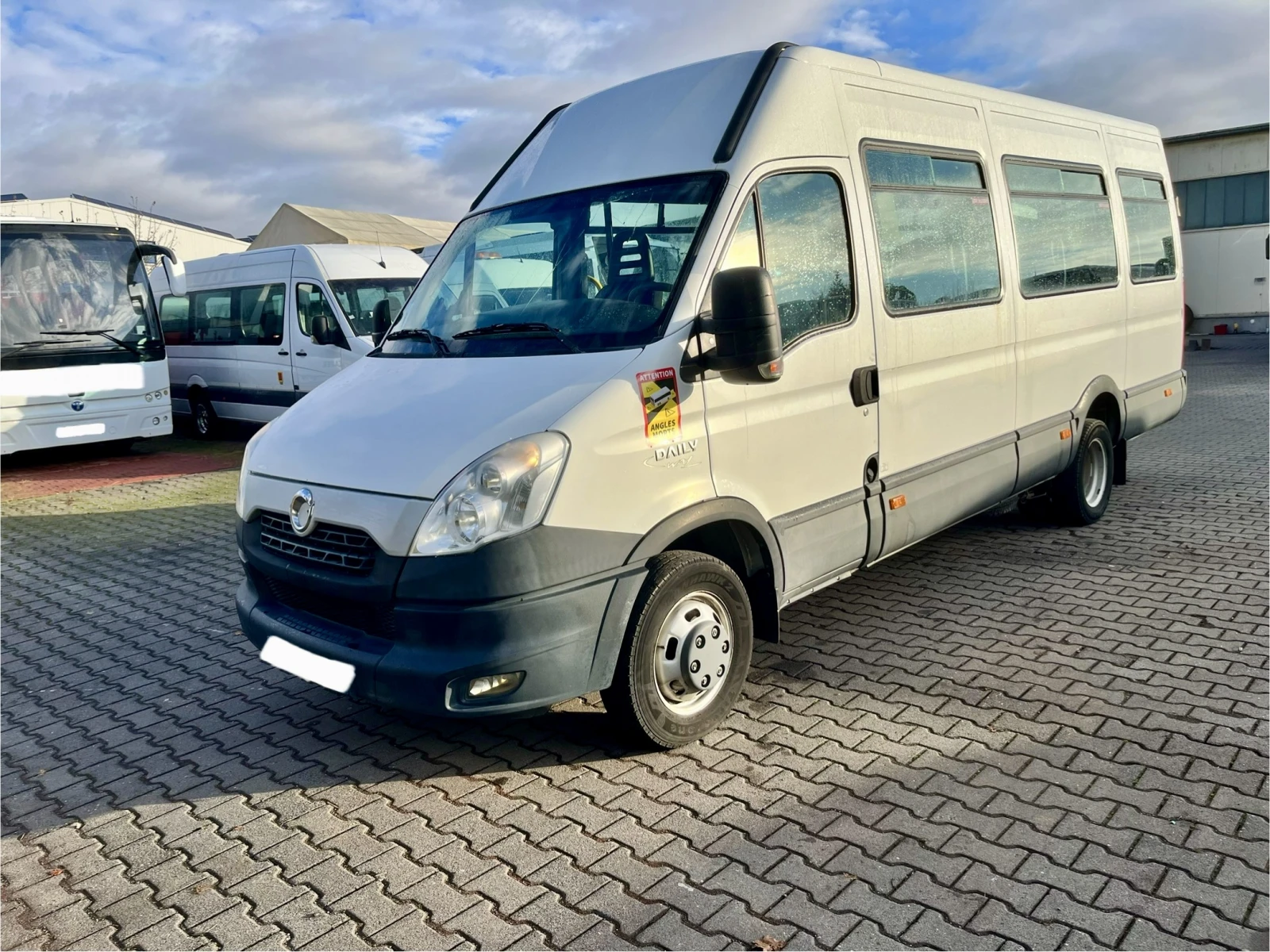 Iveco Daily A50 C17 с подемник , снимка 2 - Бусове и автобуси - 56609503