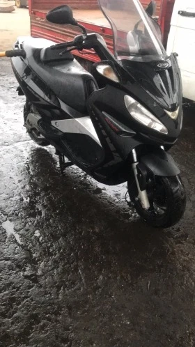 Malaguti Madison 250 На части , снимка 2