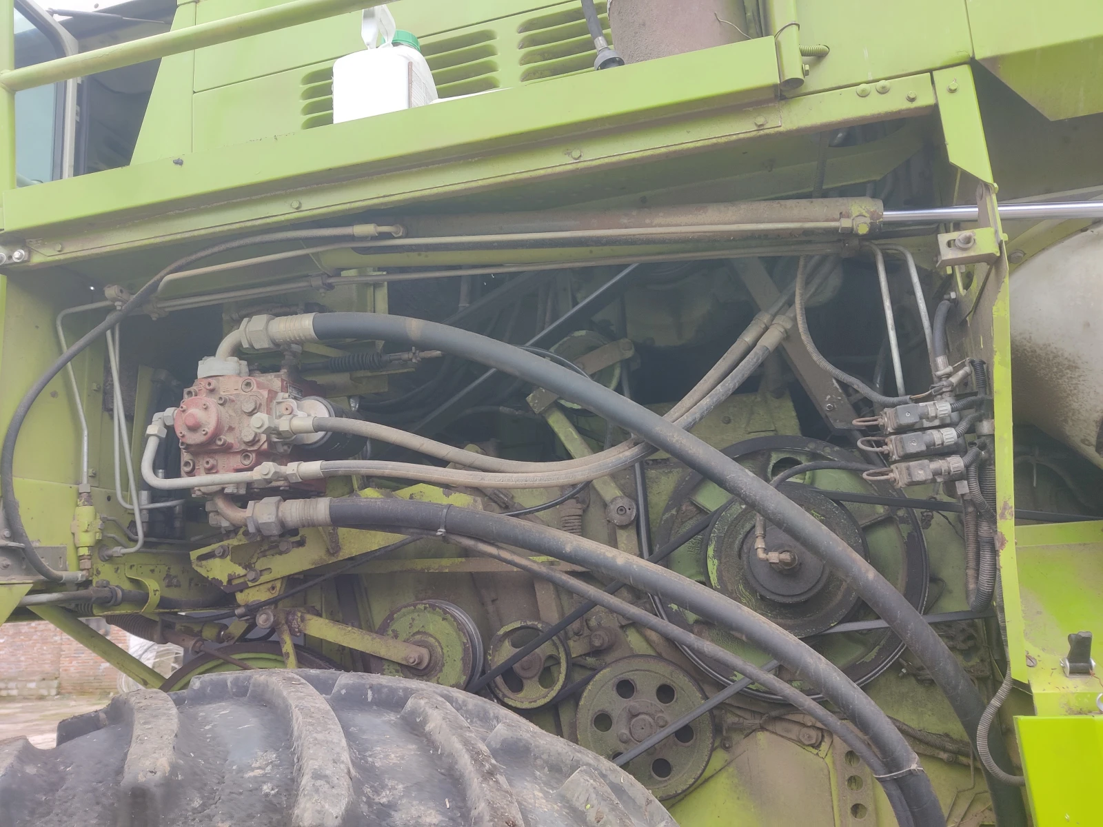 Комбайн Claas MEGA 208 - изображение 9