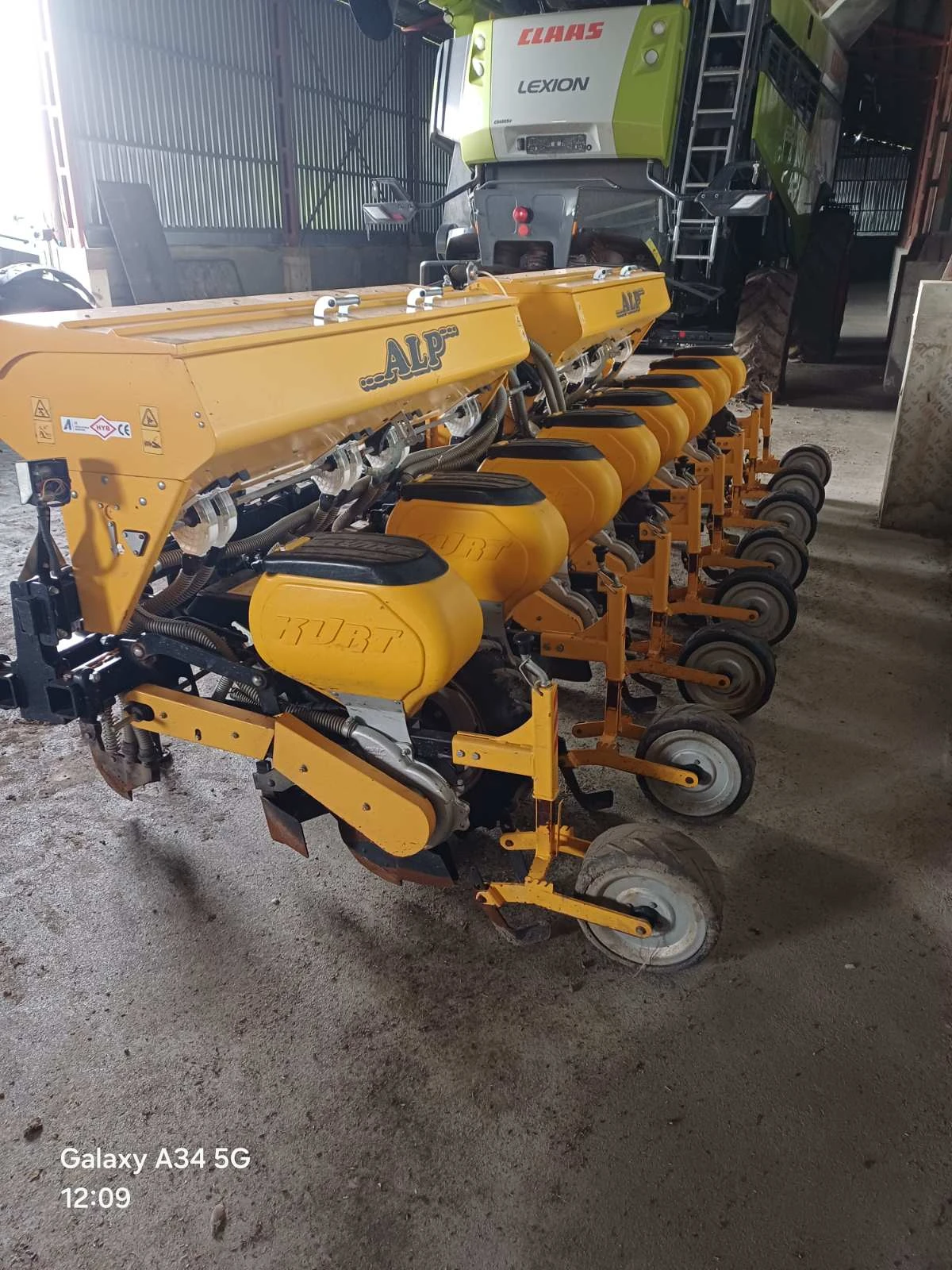 Сеялка ALP Kurt 8 реда с торовнасяне , снимка 3 - Селскостопанска техника - 53881587