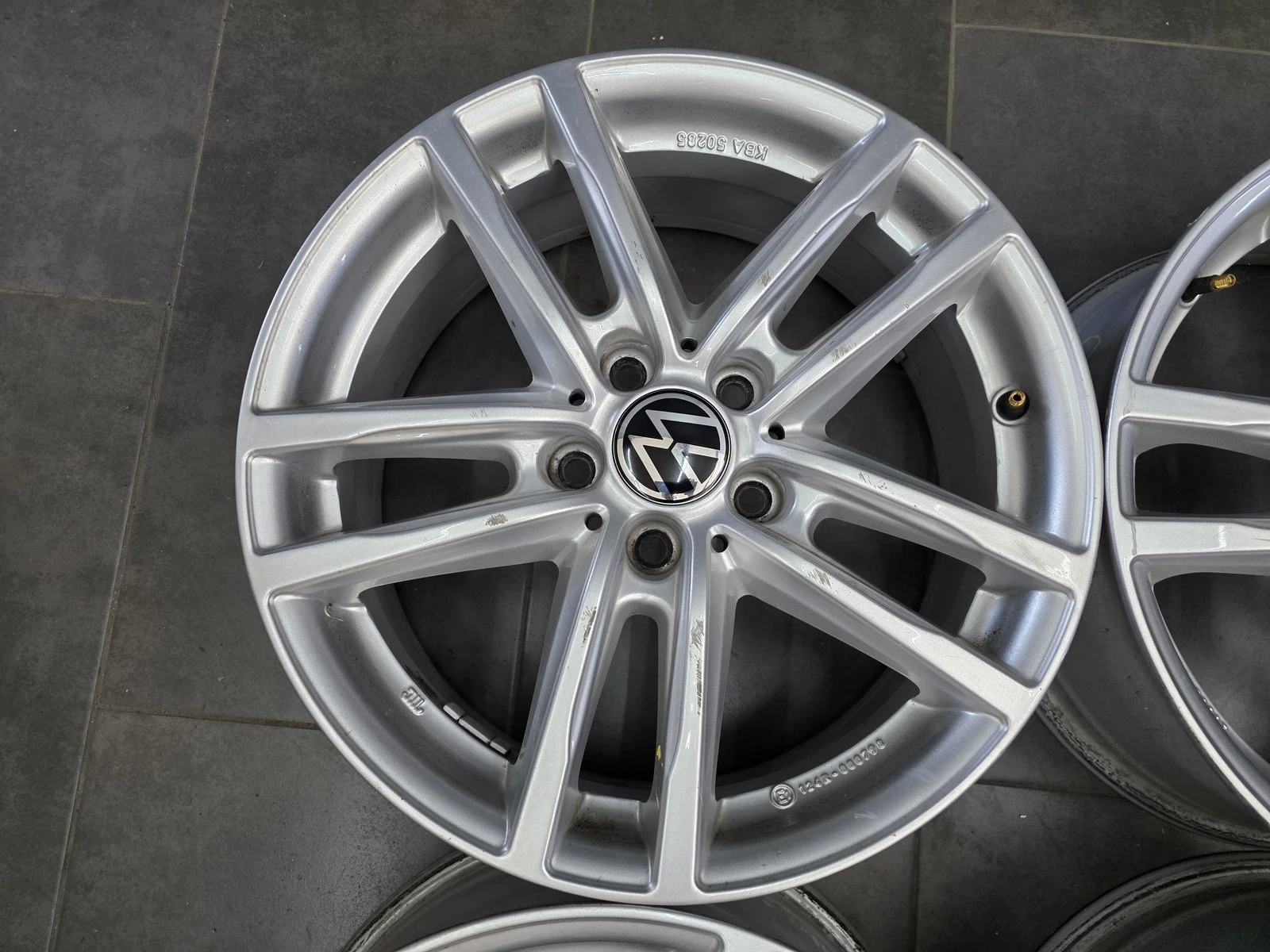 Джанти за VW, снимка 5 - Гуми и джанти - 56688237