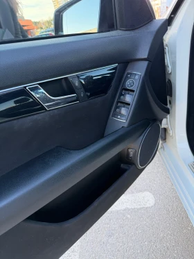 Mercedes-Benz C 220, снимка 11