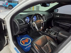 Chrysler 300c, снимка 16