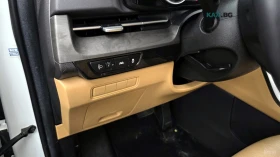 Kia Carnival * 3.5* PRESTIGE* КОЖА* ПОДГРЕВ* ОБДУХВАНЕ* , снимка 15