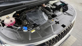 Kia Carnival * 3.5* PRESTIGE* КОЖА* ПОДГРЕВ* ОБДУХВАНЕ* , снимка 6