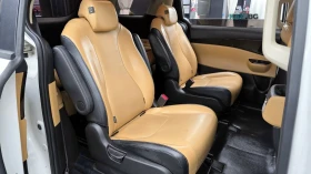 Kia Carnival * 3.5* PRESTIGE* КОЖА* ПОДГРЕВ* ОБДУХВАНЕ* , снимка 11