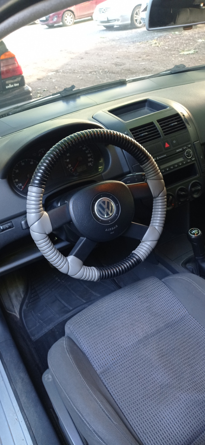 VW Polo 1.4  газ, снимка 10 - Автомобили и джипове - 46411156