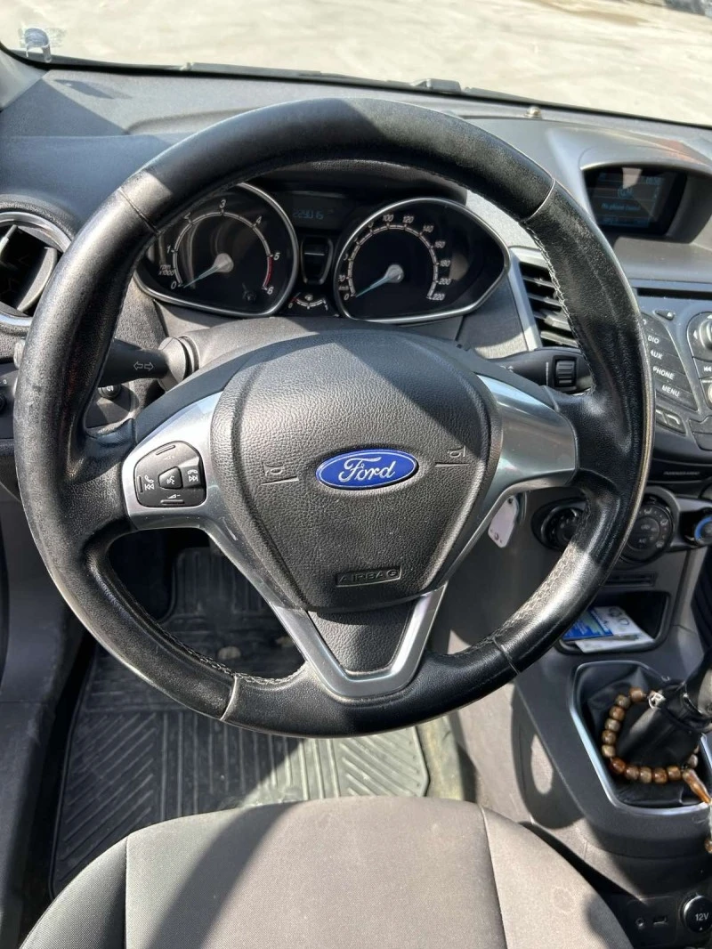 Ford Fiesta, снимка 6 - Автомобили и джипове - 46452461