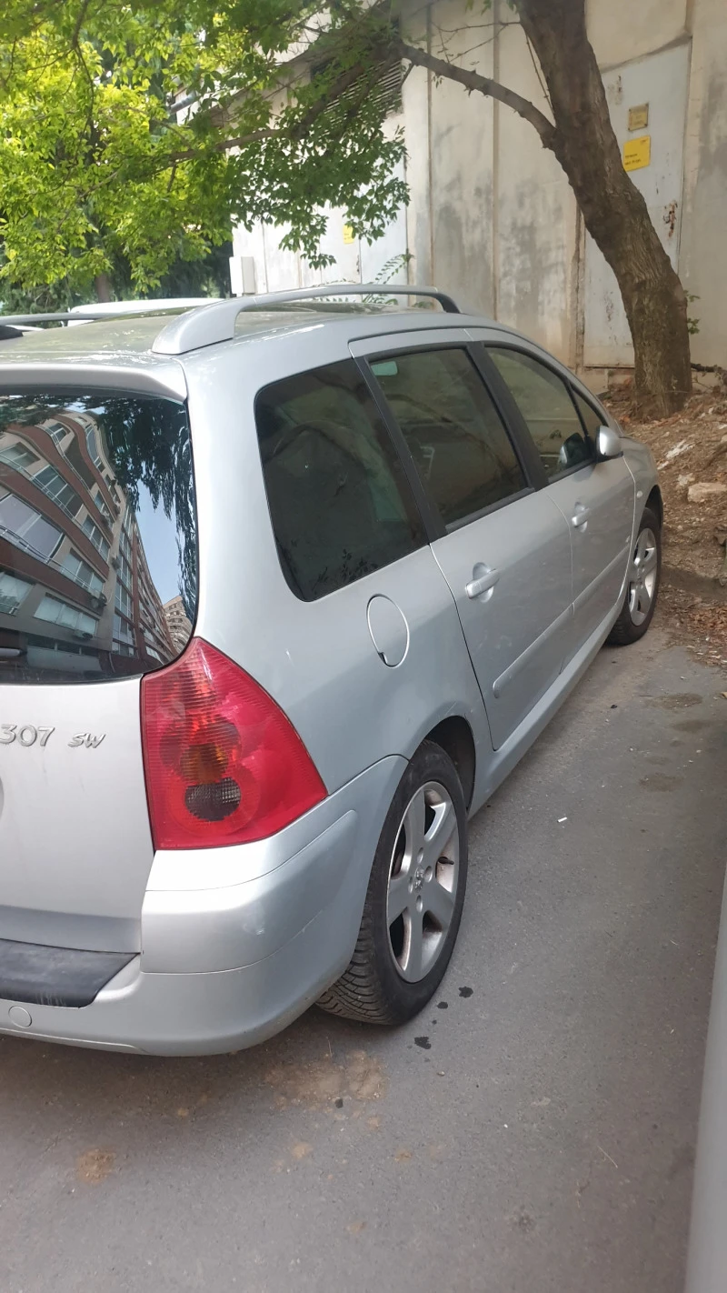 Peugeot 307 Комби, снимка 10 - Автомобили и джипове - 47648372