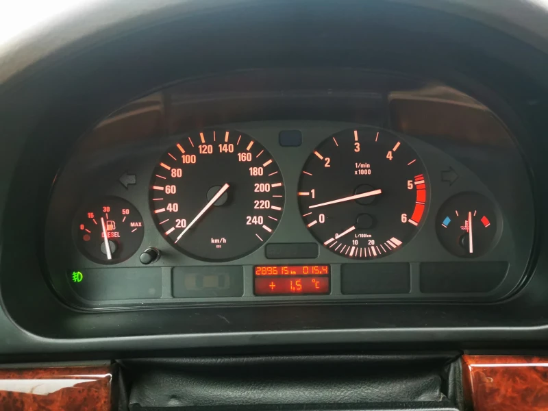 BMW 525 Тдс, снимка 7 - Автомобили и джипове - 48516063