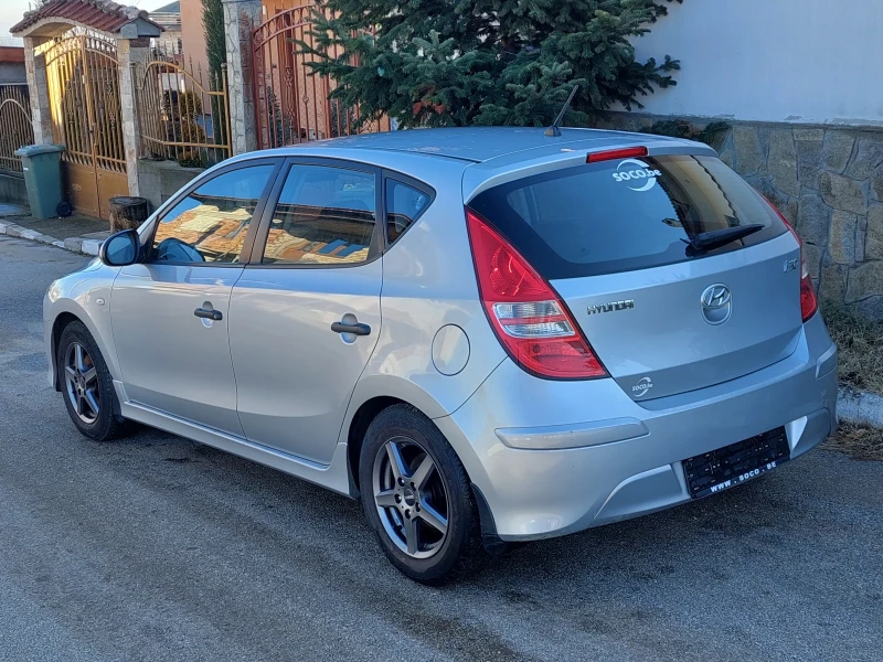 Hyundai I30 1.4 Facelift, снимка 6 - Автомобили и джипове - 49565386