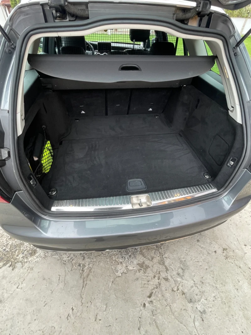 Mercedes-Benz C 200, снимка 10 - Автомобили и джипове - 52637939