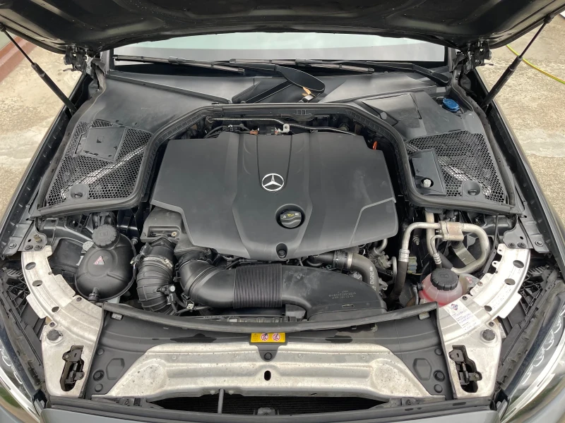 Mercedes-Benz C 200, снимка 13 - Автомобили и джипове - 52637939