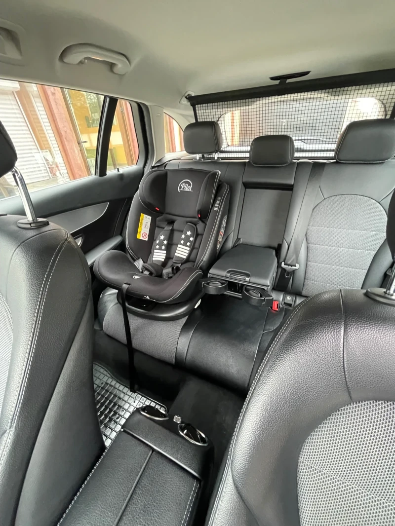 Mercedes-Benz C 200, снимка 12 - Автомобили и джипове - 52637939