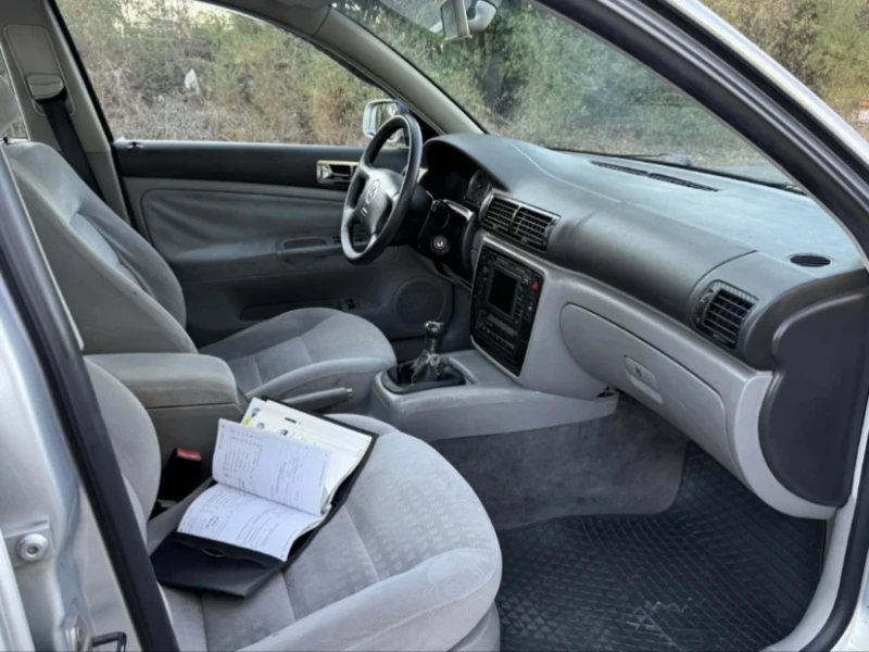VW Passat 1.9TDI, снимка 6 - Автомобили и джипове - 52770770