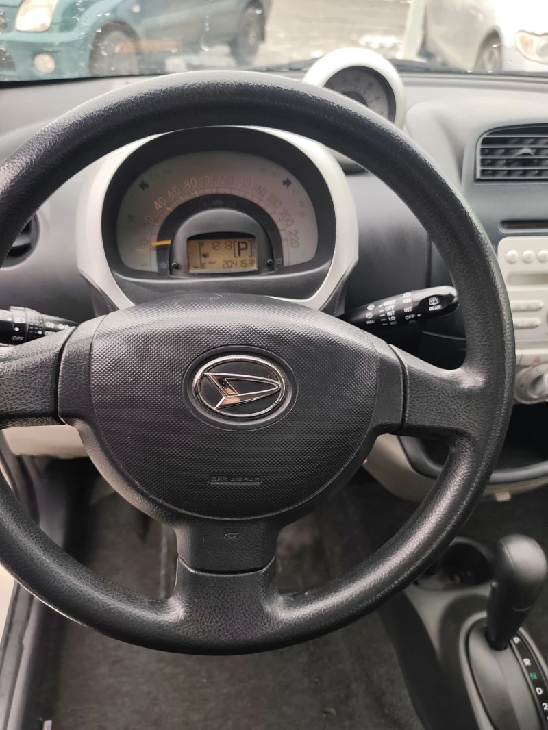 Daihatsu Sirion 1.3 i Автоматик , снимка 2 - Автомобили и джипове - 53204014