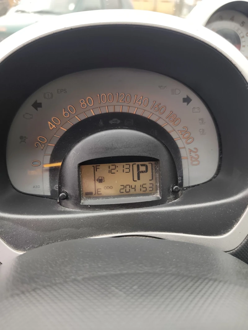 Daihatsu Sirion 1.3 i Автоматик , снимка 3 - Автомобили и джипове - 53204014