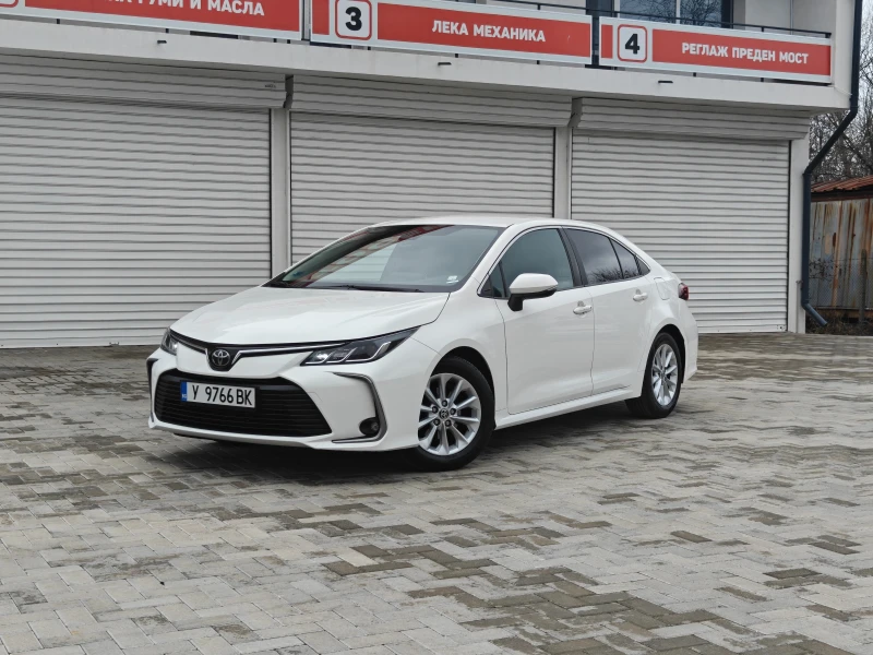 Toyota Corolla 1.6i LPG, снимка 3 - Автомобили и джипове - 53292665