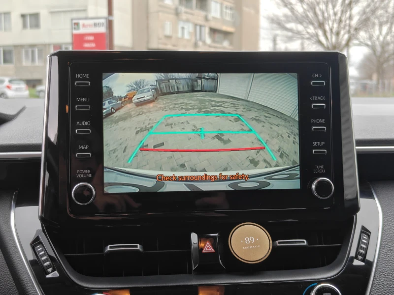 Toyota Corolla 1.6i LPG, снимка 10 - Автомобили и джипове - 53292665