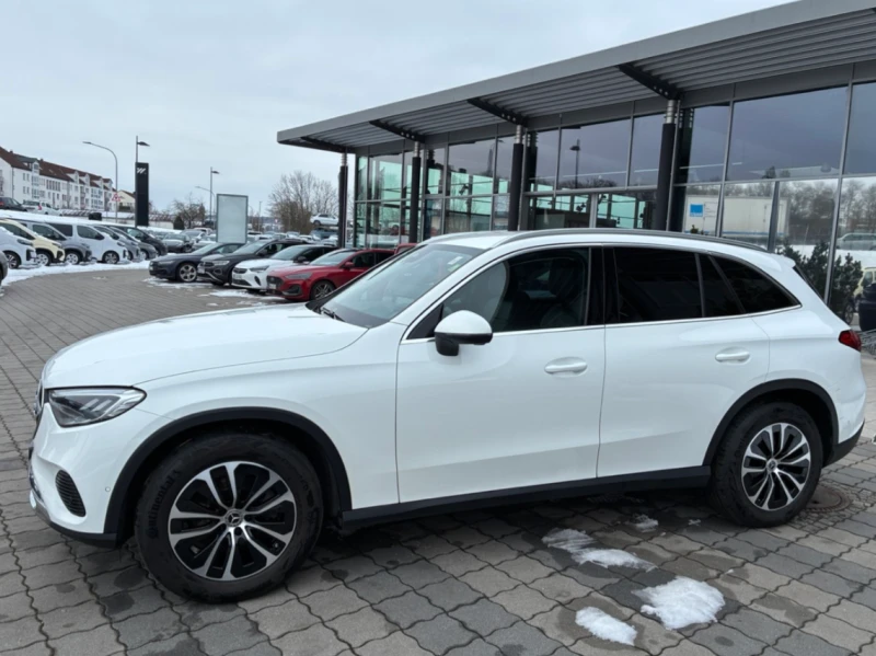 Mercedes-Benz GLC 220 Avantgarde 4 MATIC, снимка 5 - Автомобили и джипове - 53349749