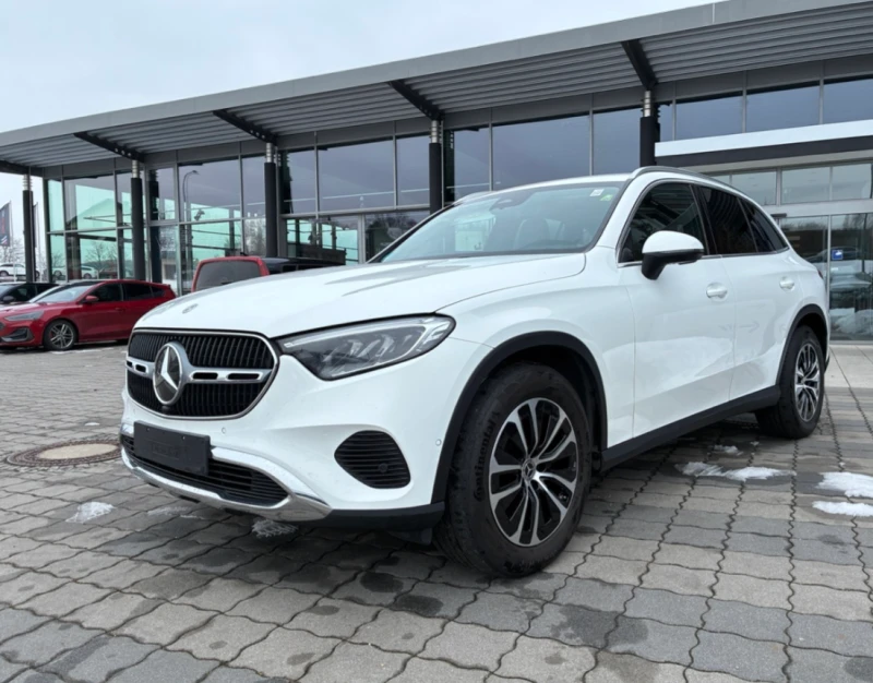 Mercedes-Benz GLC 220 Avantgarde 4 MATIC, снимка 4 - Автомобили и джипове - 53349749