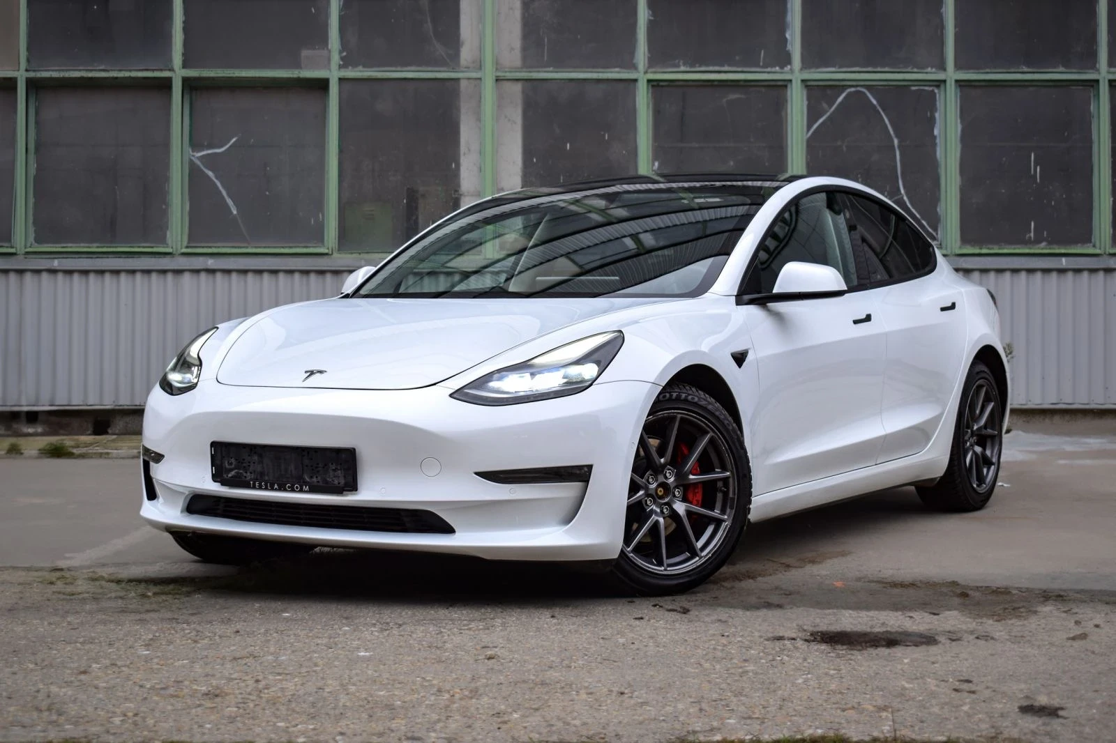 Tesla Model 3, снимка 1