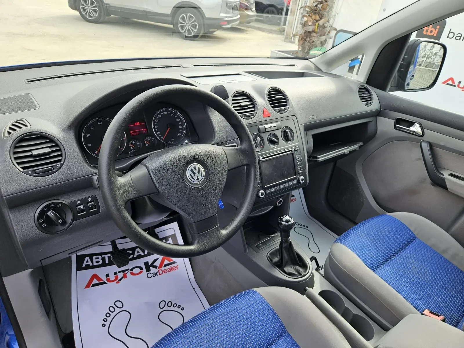 VW Caddy LIFE= 1.4i-75кс= 7МЕСТА= КЛИМАТИК= НАВИГАЦИЯ - изображение 8