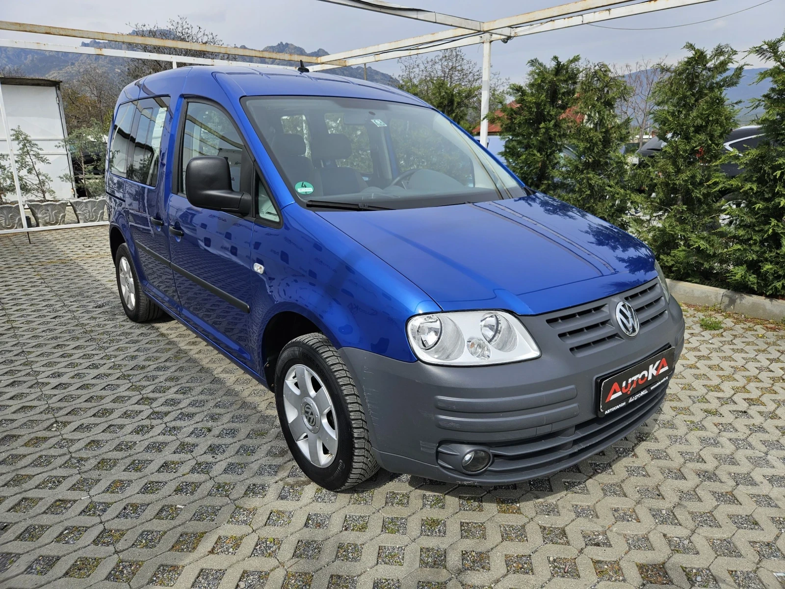 VW Caddy LIFE= 1.4i-75кс= 7МЕСТА= КЛИМАТИК= НАВИГАЦИЯ - изображение 2