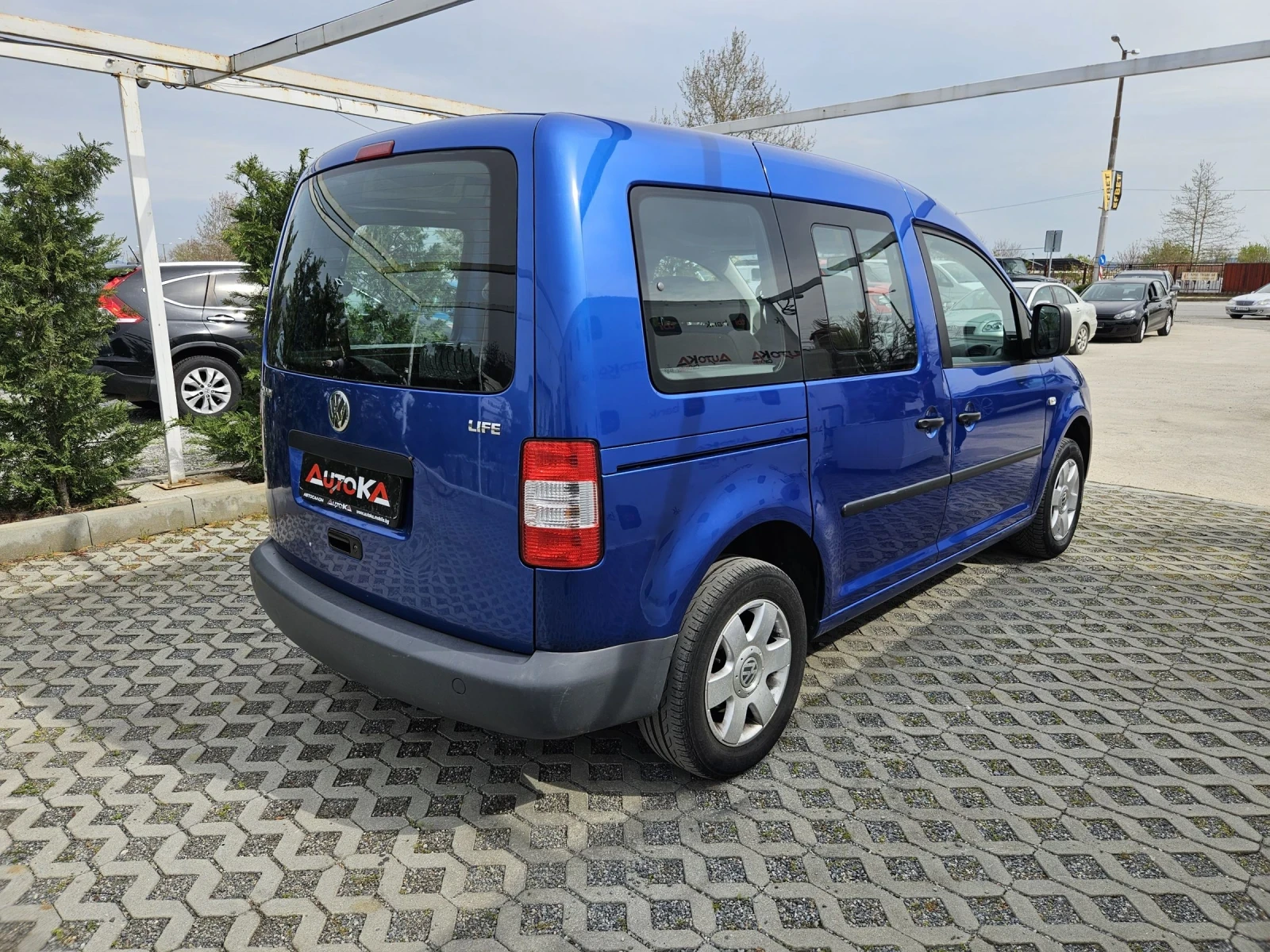 VW Caddy LIFE= 1.4i-75кс= 7МЕСТА= КЛИМАТИК= НАВИГАЦИЯ - изображение 3