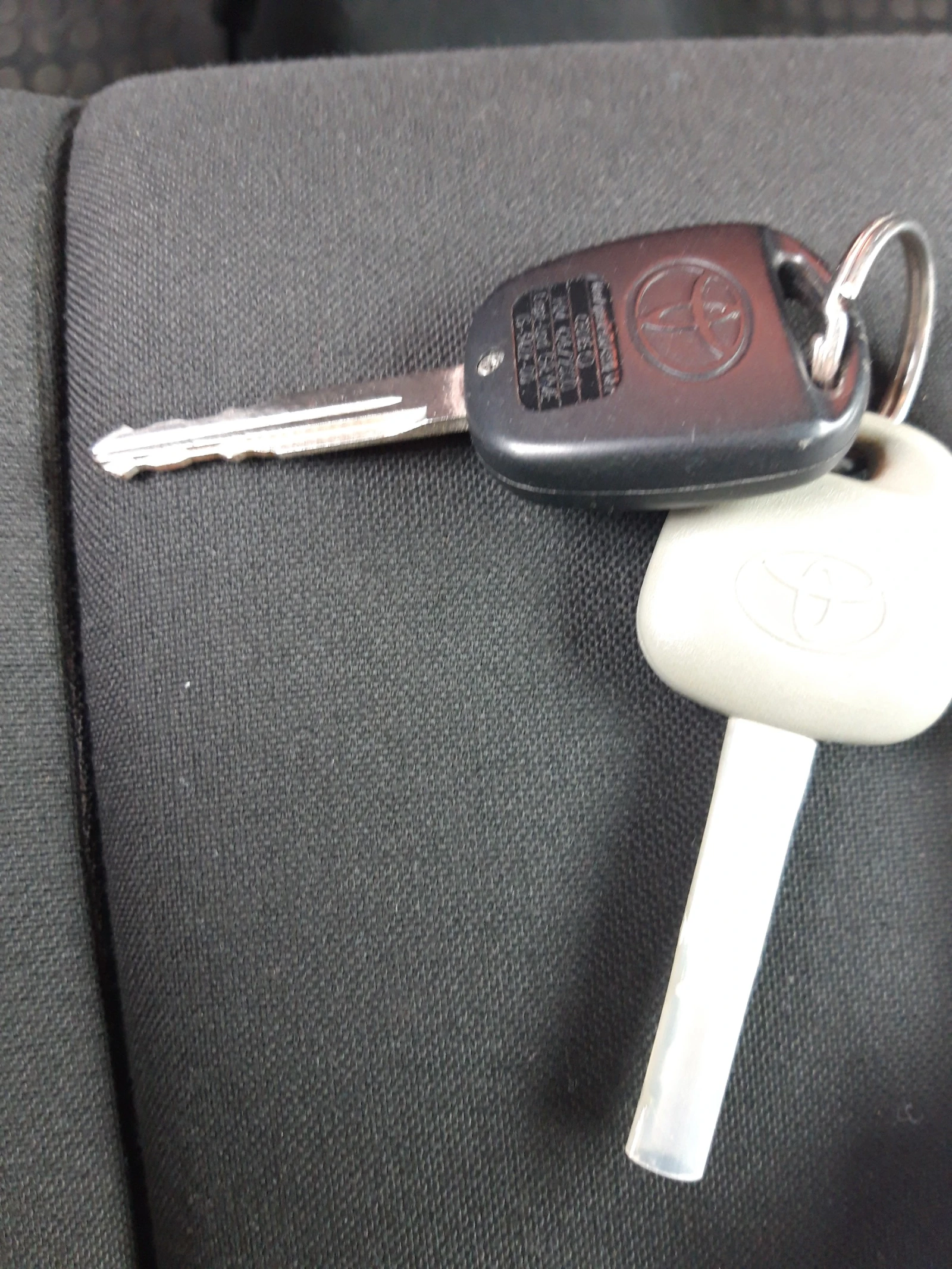 Toyota Corolla 2.0 D4D | Mobile.bg   14