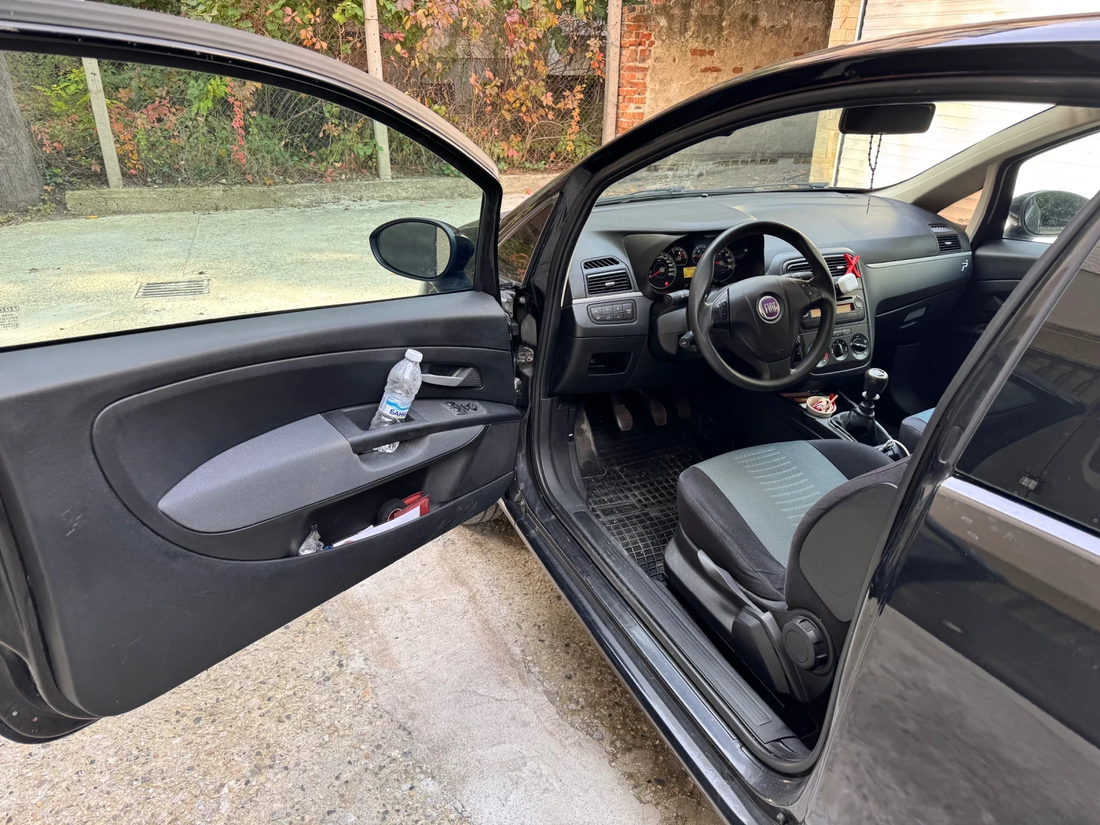 Fiat Punto 1.4i 77hp - изображение 8