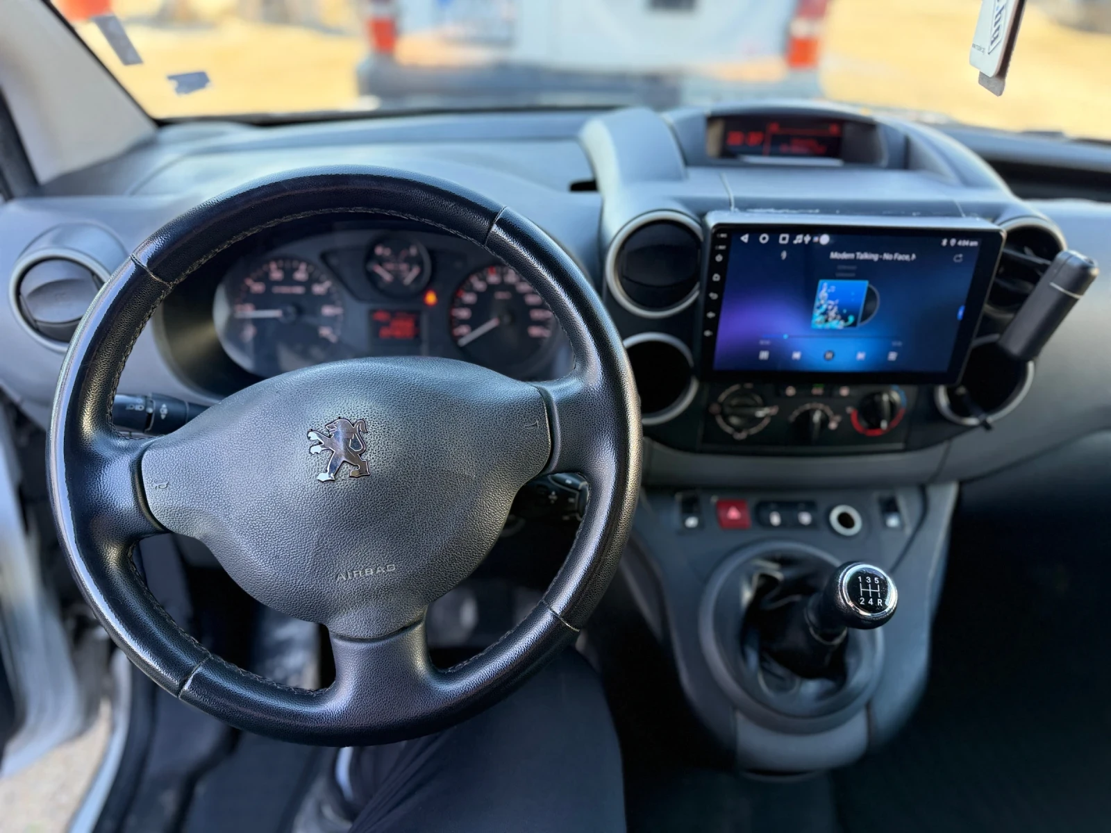 Peugeot Partner 1.6HDI* MAXI* XXL* НАВИ* ТЕГЛИЧ* КЛИМА* ЛЕТИ ДЖАНТ - изображение 7