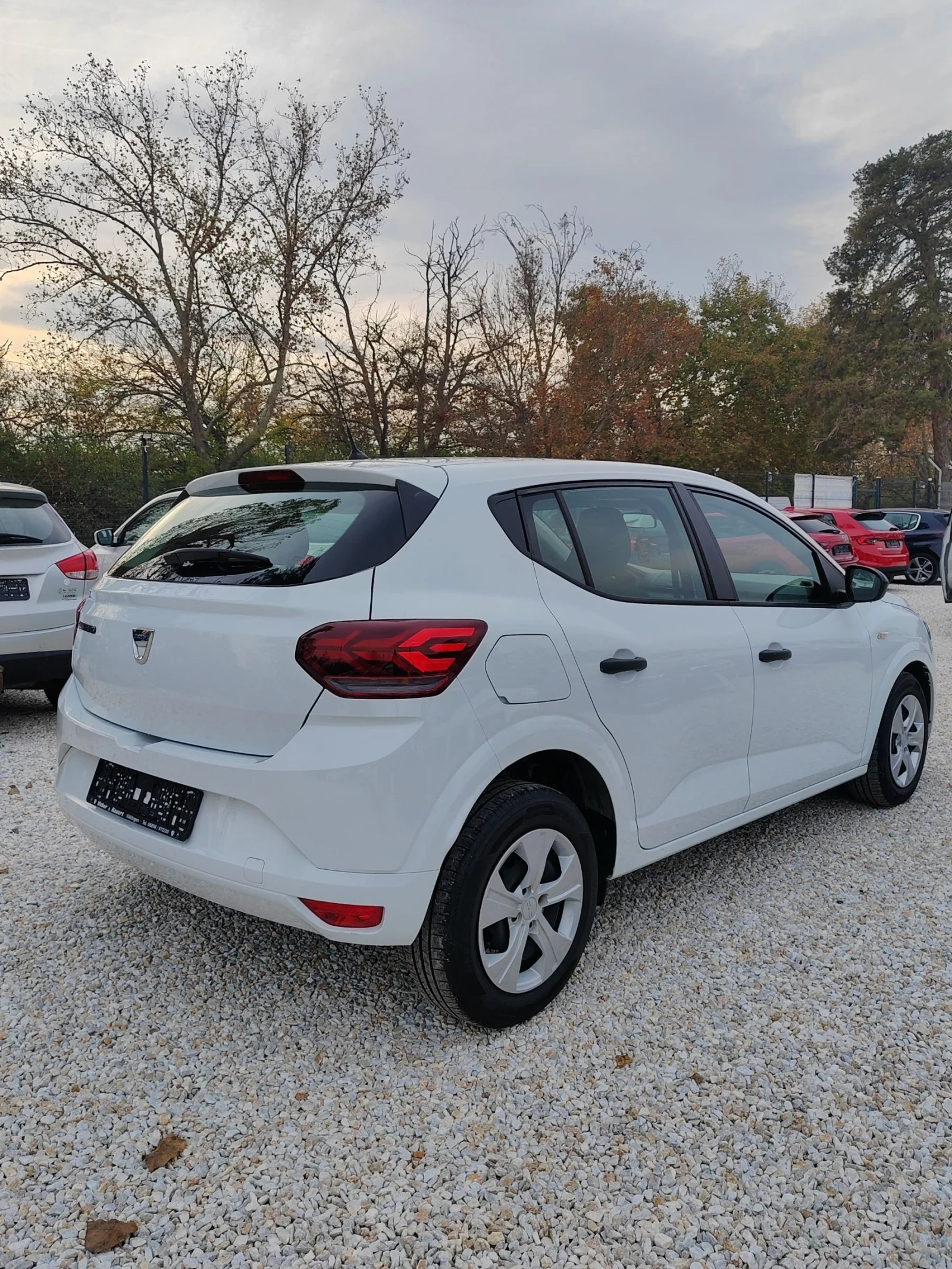 Dacia Sandero 1.0, 66к.с.  - изображение 3